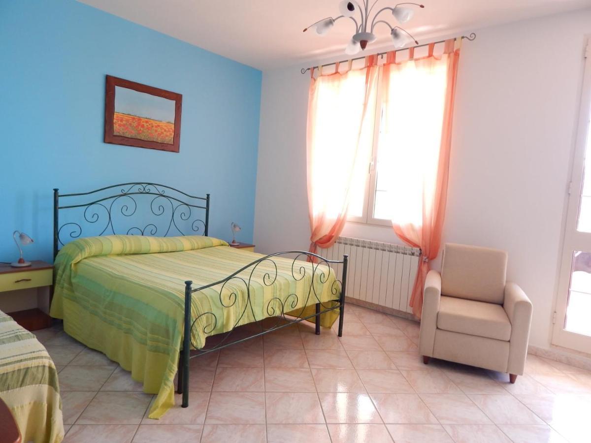 Bed and Breakfast Arcobaleno Novoli Exterior foto