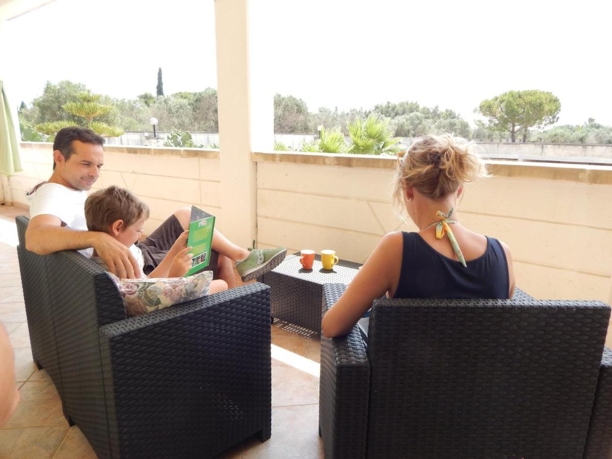 Bed and Breakfast Arcobaleno Novoli Exterior foto